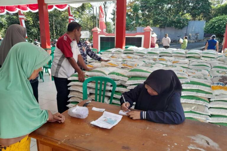 Bansos Cair Januari 2025: PKH, BPNT dan Bantuan Pangan Beras 10 Kg