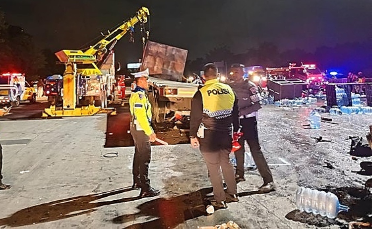 Delapan Orang Tewas Imbas Kecelakaan di Gerbagn Tol Ciawi Bogor
