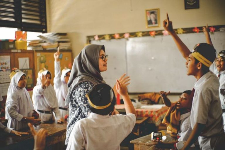 Mengapa TPG Triwulan 3 Belum Cair di Oktober 2025? Simak 5 Tahapan Kunci dan Cara Melapor