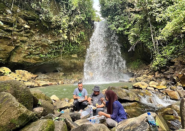 Keindahan Air Terjun Lae Selebuh yang Memukau di Aceh Singkil