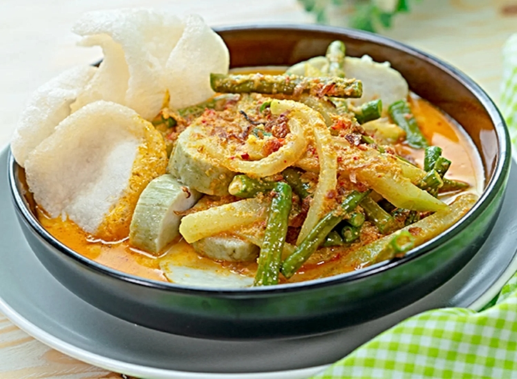 Ini Resep Lontong Sayur Lezat yang Bisa Anda Coba di Rumah
