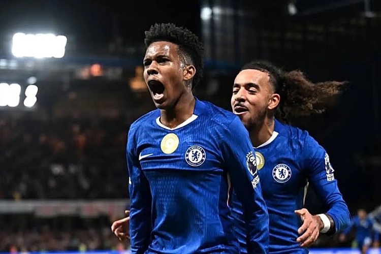 Gol Dramatis Estevao Willian Hancurkan Anfield: Chelsea Perpanjang Rekor Buruk Liverpool